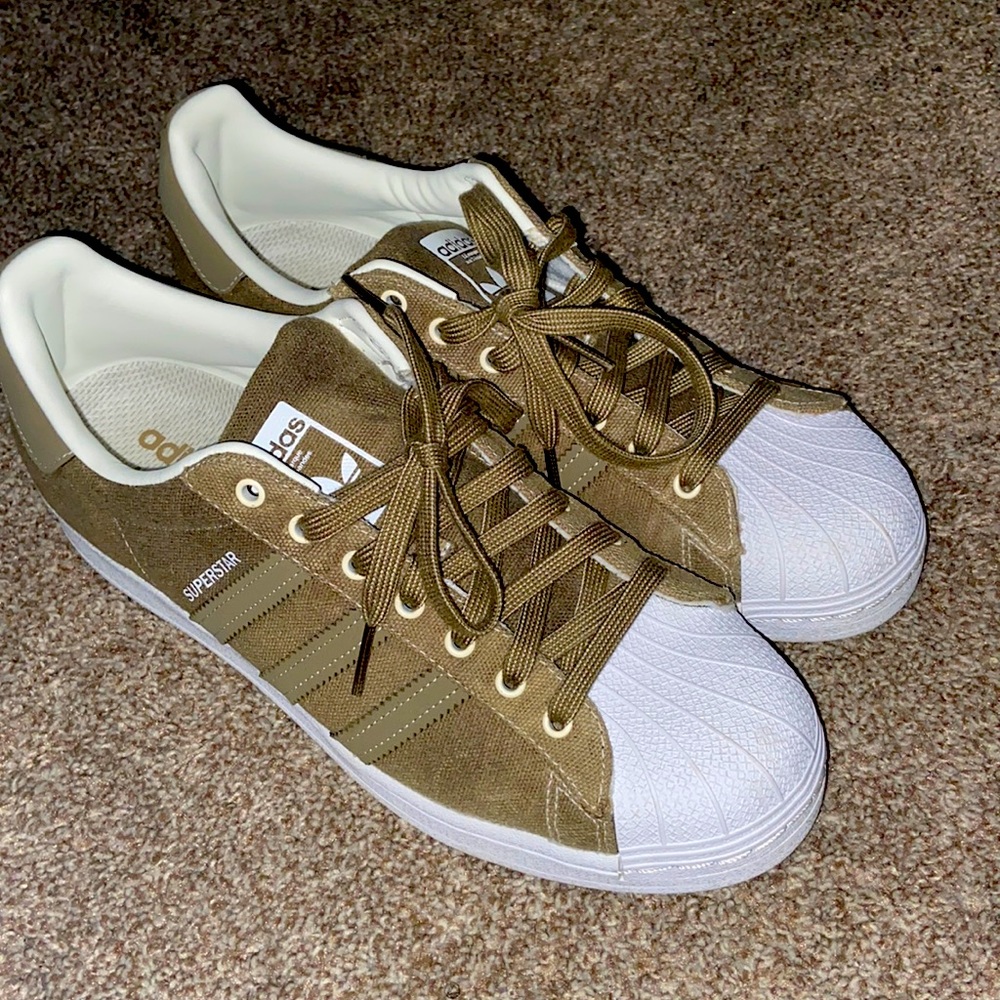 Adidas Superstar